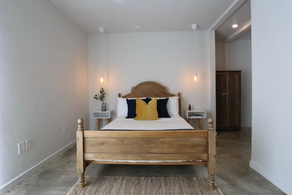 Concrete Suite 5 Min Walk To Shands Uf غينزفيل، فلوريدا المظهر الخارجي الصورة