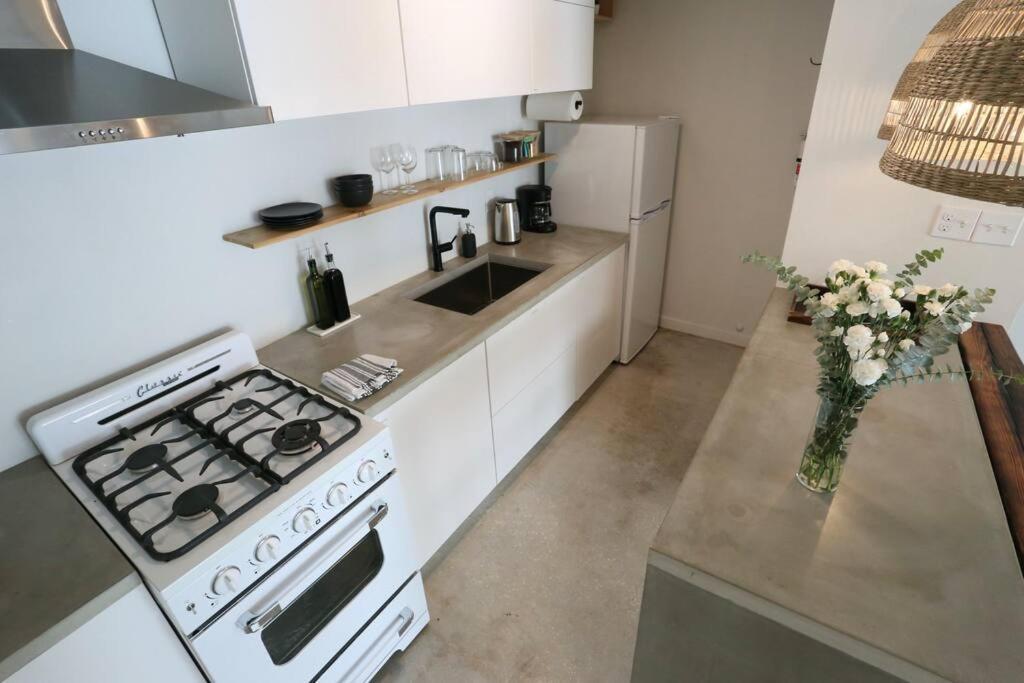 Concrete Suite 5 Min Walk To Shands Uf غينزفيل، فلوريدا المظهر الخارجي الصورة